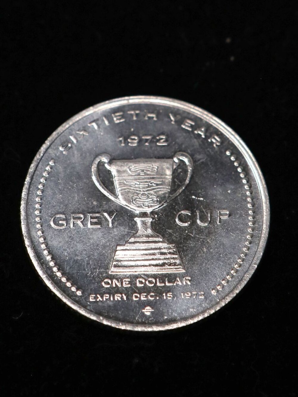 Vintage 1972 Grey Cup 60th Year One Dollar Coin Canadian Football Hall Of Fame